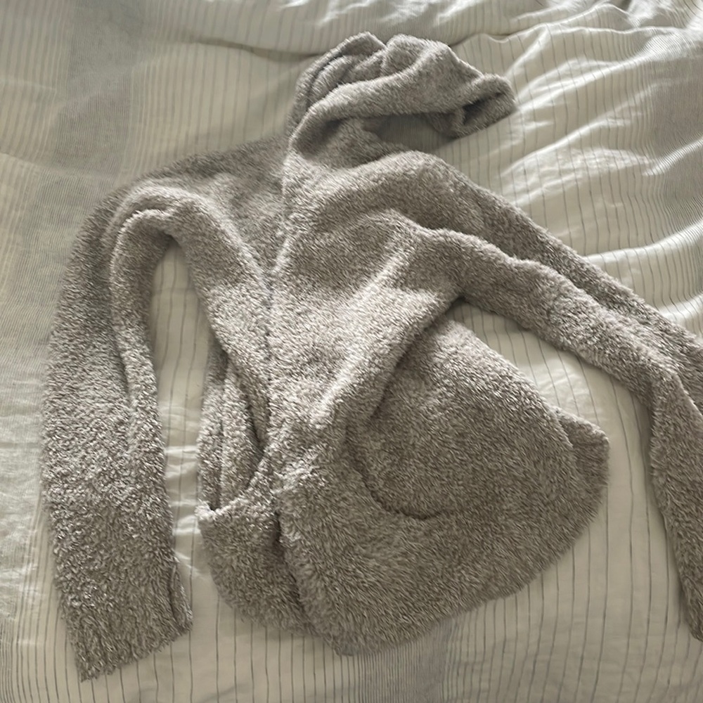 cream cardigan from barefoot dreams